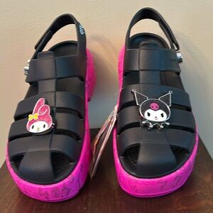 FRIENDS MY MELODY KUROMI STOMP SANDAL
Women's Size 8 NEW
